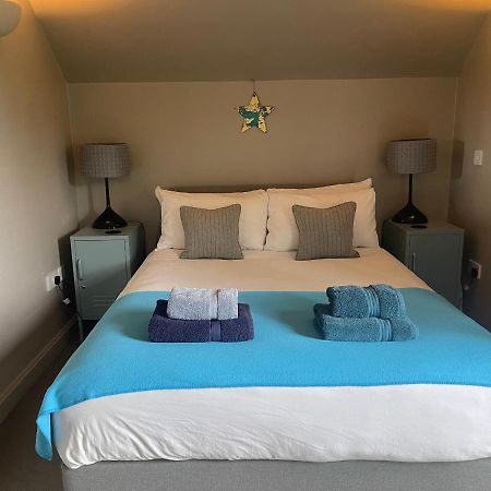 Carp'S Rise Cottage Somerford Keynes Eksteriør billede