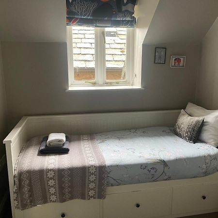Carp'S Rise Cottage Somerford Keynes Eksteriør billede